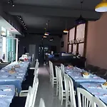 فندق Zogu *
