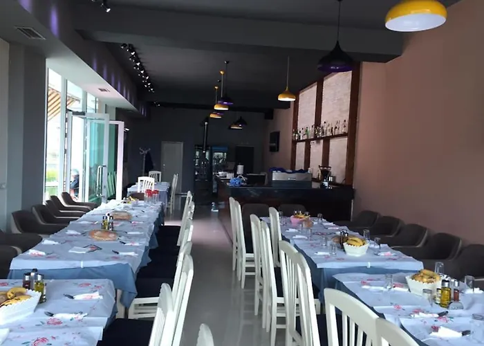 Ξενοδοχείο Zogu *